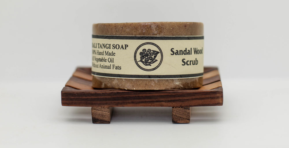 bali-tangi-sandal-wood-scrub-soap
